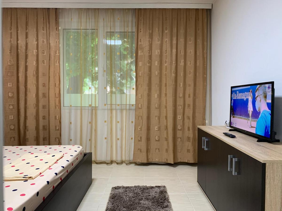 Eli Apartment Галац Экстерьер фото