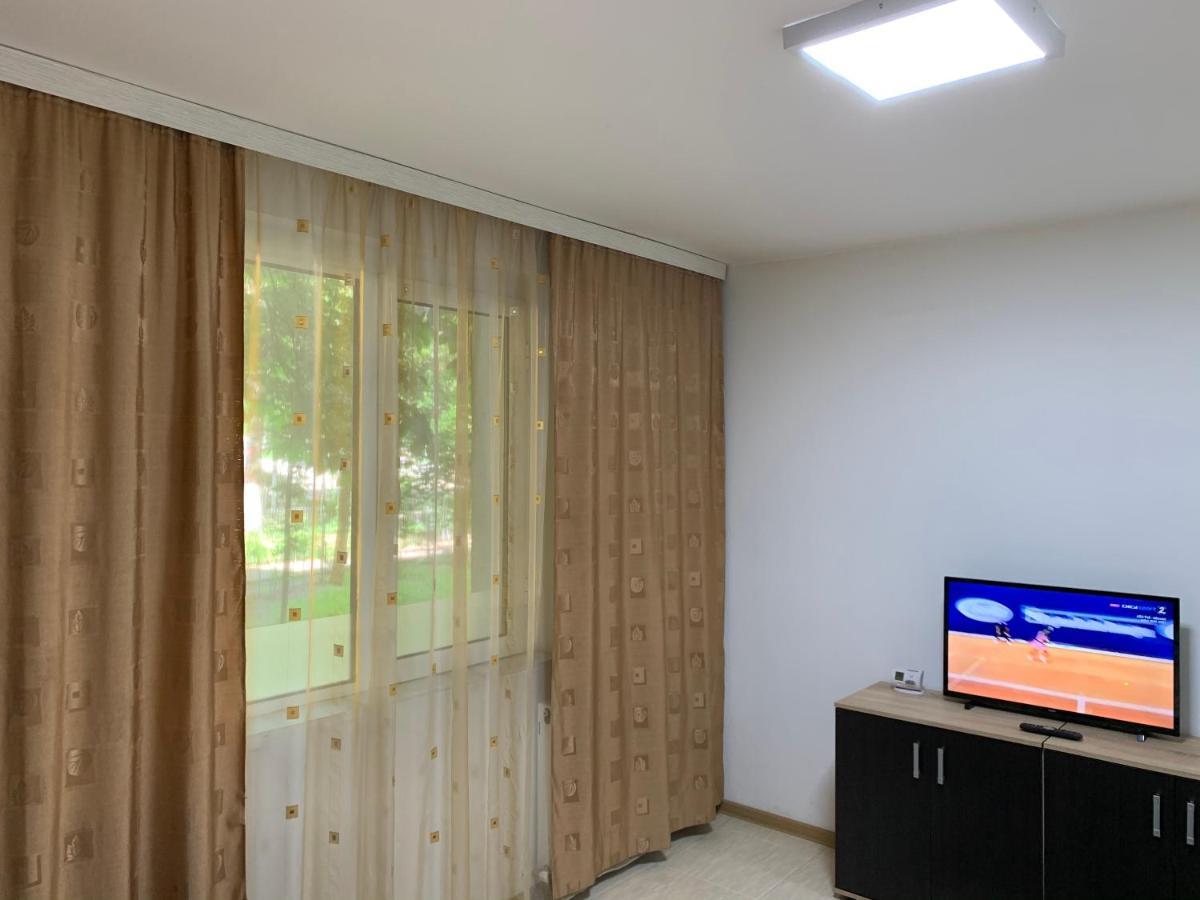 Eli Apartment Галац Экстерьер фото
