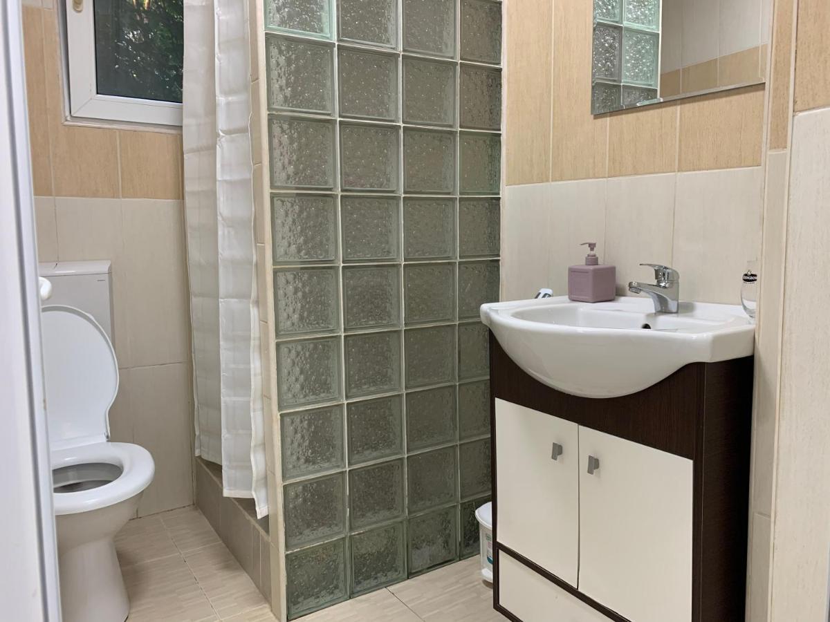 Eli Apartment Галац Экстерьер фото