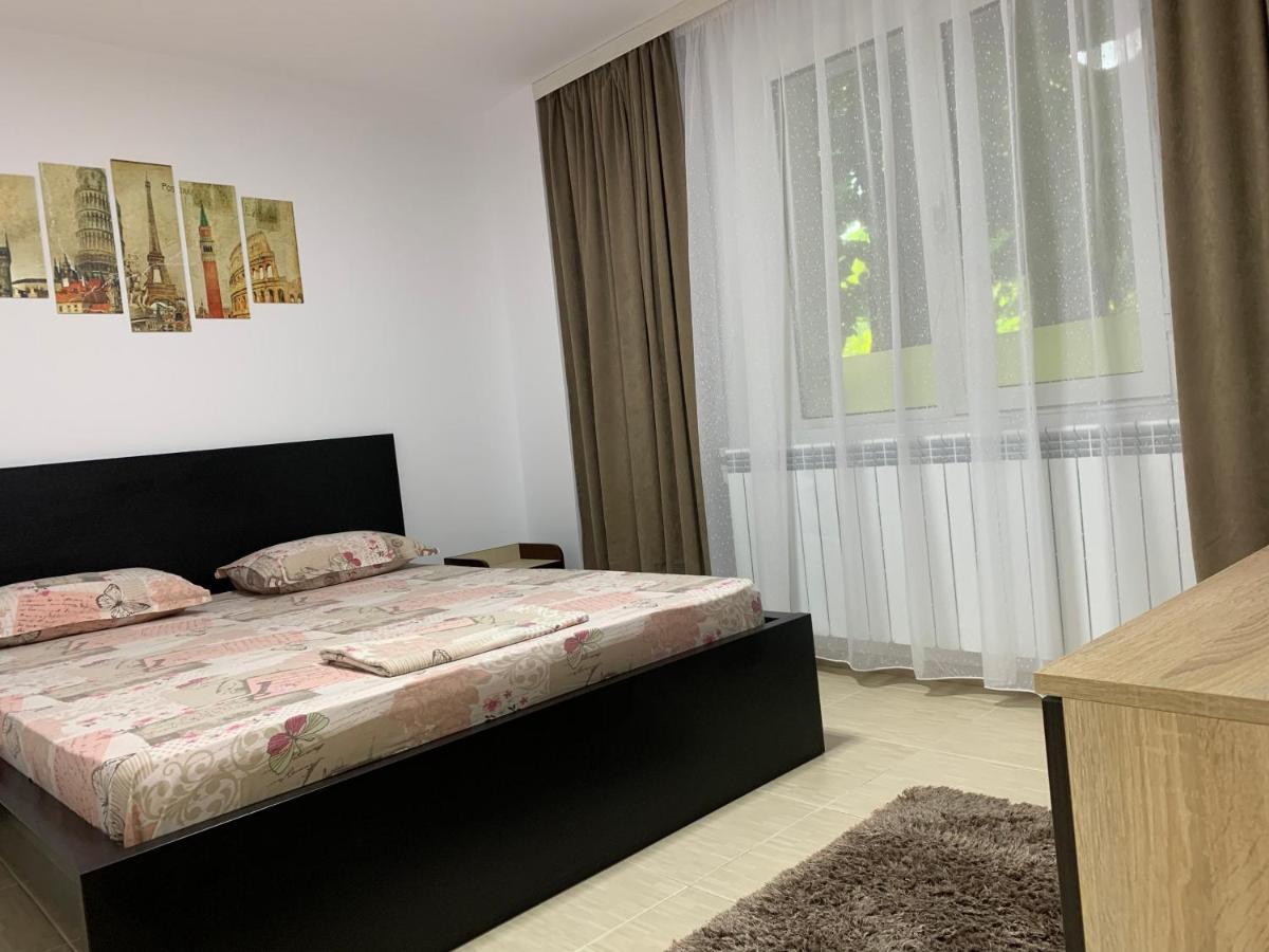 Eli Apartment Галац Экстерьер фото