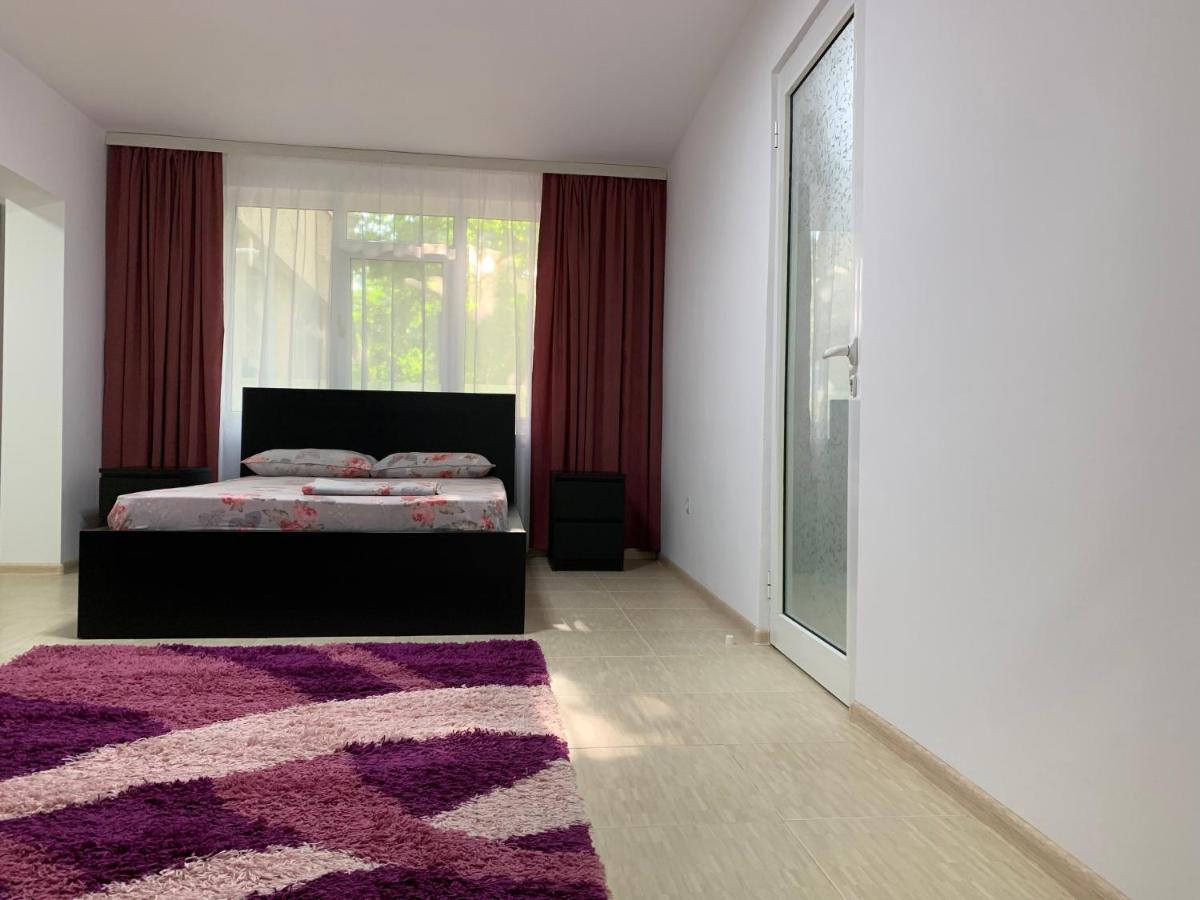 Eli Apartment Галац Экстерьер фото