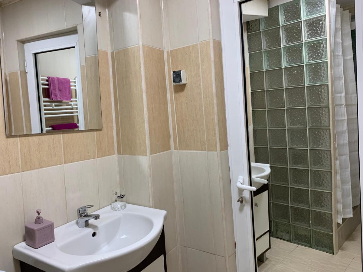 Eli Apartment Галац Экстерьер фото