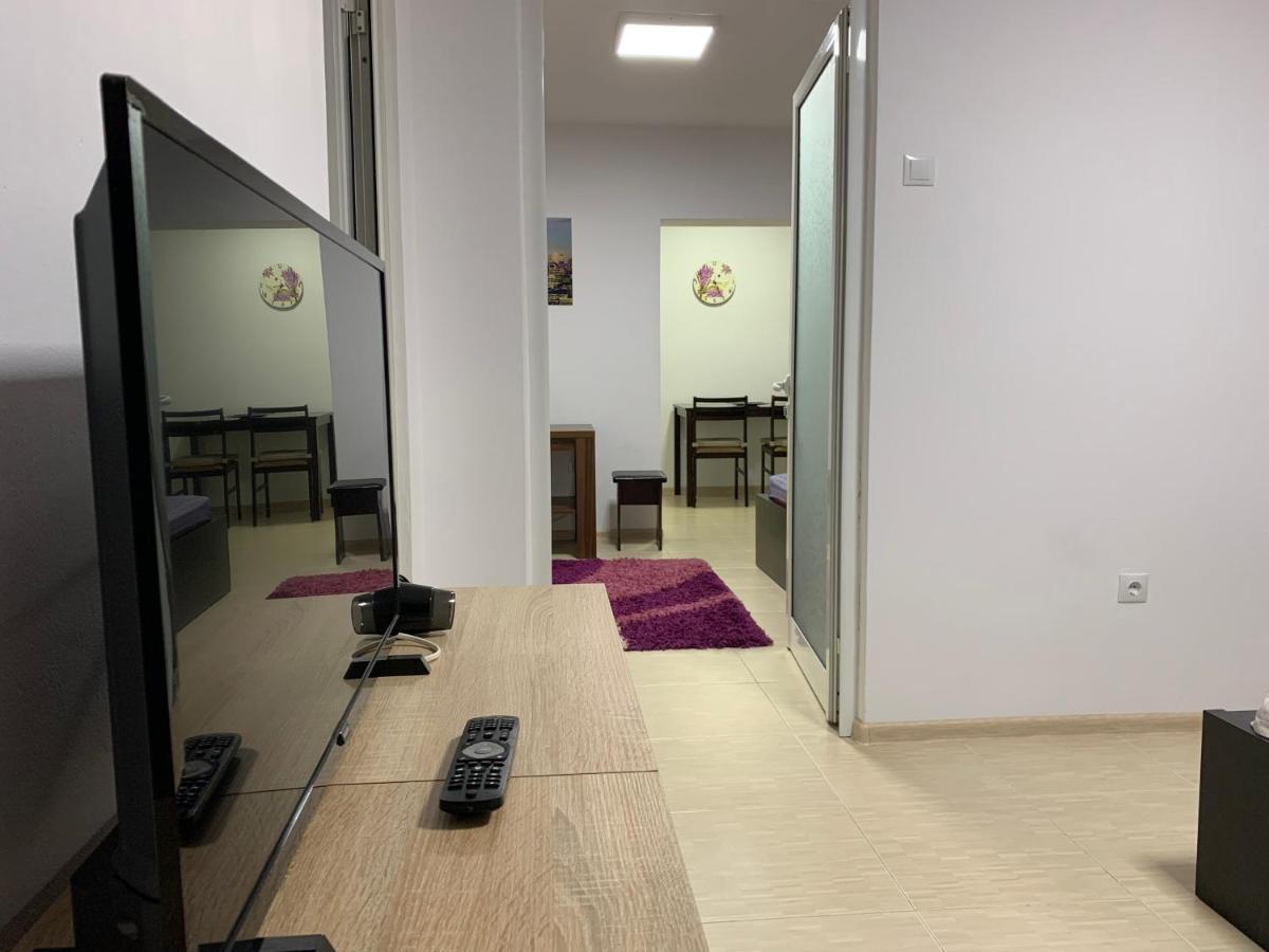 Eli Apartment Галац Экстерьер фото