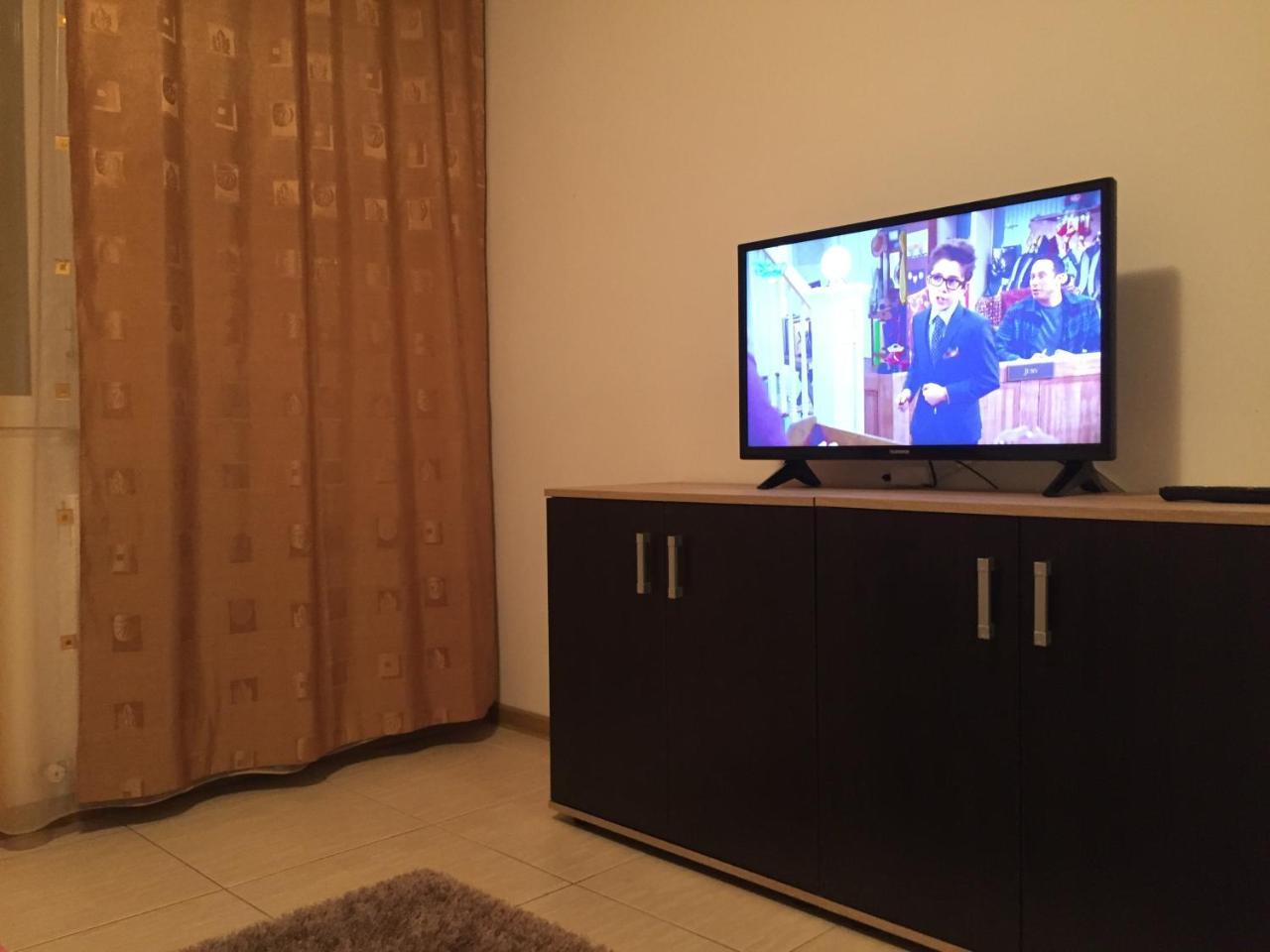 Eli Apartment Галац Экстерьер фото